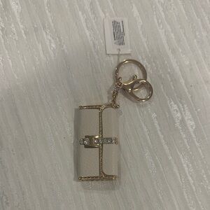 Elegant Cream and Gold Keychain Accessory
